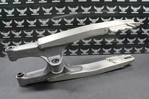 1998 SUZUKI RM125 RM250 MODEL W OEM SWINGARM SWING ARM SUSPENSION 61000-37E00
