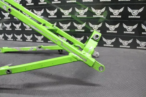 2002 KAWASAKI 99-02 KX125 KX250 OEM REAR BACK SUB FRAME SUBFRAME RAIL STRAIGHT