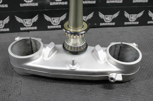 2006 HONDA CR250R CRF250R CRF450R OEM FRONT FORKS CLAMP LOWER TRIPLE TREE STEM