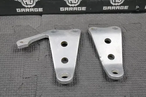 1998 1999 HONDA CR250R OEM ENGINE MOTOR MOUNT HEAD STAY BRACKETS 50407-KZ3-J00