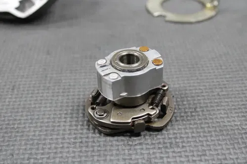 2002 HONDA XR200R 86-02 OEM SPARK ADVANCE TIMING PULSE GENERATOR BASE COVER