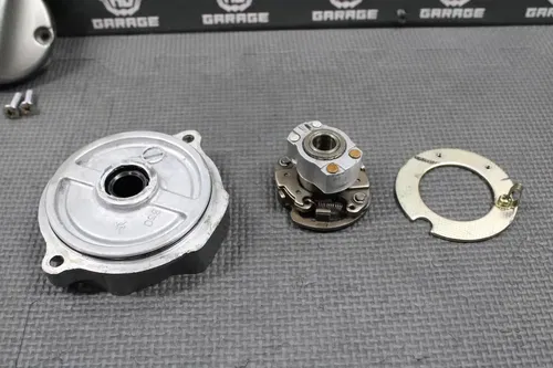 2002 HONDA XR200R 86-02 OEM SPARK ADVANCE TIMING PULSE GENERATOR BASE COVER