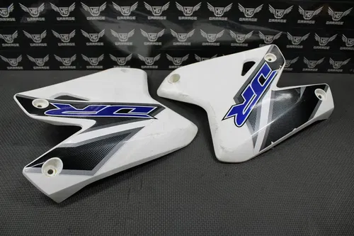 2000 SUZUKI DRZ400 DRZ400E OEM WHITE PLASTICS RADIATOR SHROUDS GRAPHICS ORIGINAL