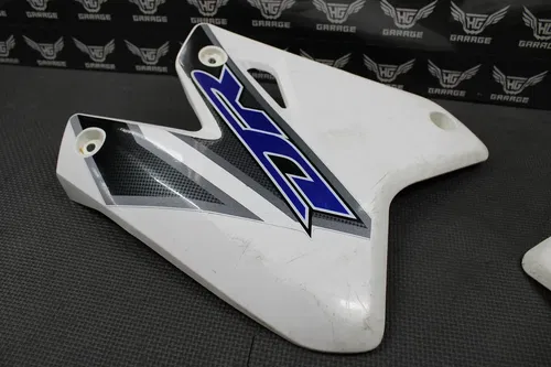 2000 SUZUKI DRZ400 DRZ400E OEM WHITE PLASTICS RADIATOR SHROUDS GRAPHICS ORIGINAL