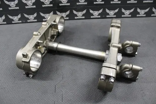 2009 YAMAHA YZ450F OEM FRONT FORKS LOWER UPPER TRIPLE TREE STEM BAR CLAMP STEM
