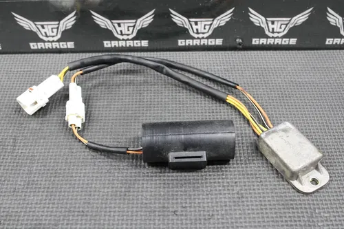 1999 SUZUKI RM250 MODEL-X OEM VOLTAGE REGULATOR CDI CONDENSER 32800-37E20