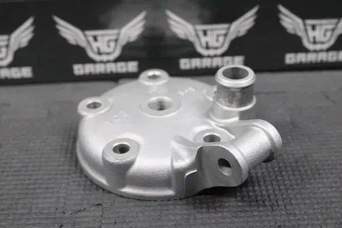 2005 YAMAHA YZ125 OEM ENGINE MOTOR CYLINDER HEAD COVER CAP DOME 1C3-11111-01-00