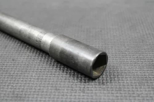 2005 HONDA CRF450R OEM FRONT WHEEL RIM AXLE PIVOT BOLT SHAFT 44301-MEN-000