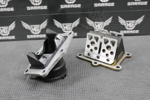 1995 1996 HONDA CR250R OEM INTAKE JOINT CARB BOOT REED BLOCK VALVE 16221-KZ3-B10