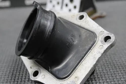 1995 1996 HONDA CR250R OEM INTAKE JOINT CARB BOOT REED BLOCK VALVE 16221-KZ3-B10