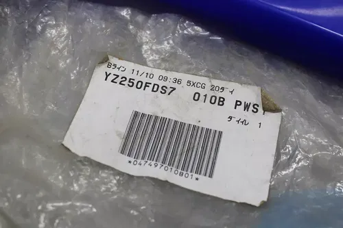 NOS GENUINE 2007 YAMAHA YZ250F OEM TANK SHROUDS PLASTICS GRAPHICS BLUE - MINT!