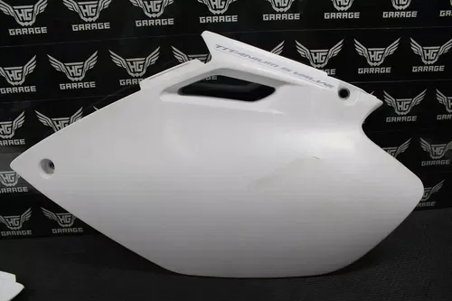 2004 YAMAHA 03-05 YZ250F YZ450F OEM REAR NUMBER PLATE SIDE PANELS PLASTICS SET