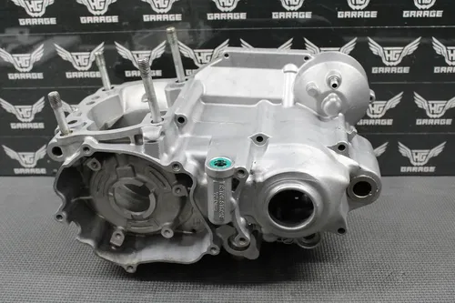 2003 KAWASAKI KX250 OEM LEFT RIGHT ENGINE MOTOR CRANKCASE CRANK CASES BLOCK NICE