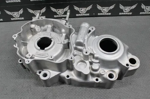 2003 KAWASAKI KX250 OEM LEFT RIGHT ENGINE MOTOR CRANKCASE CRANK CASES BLOCK NICE