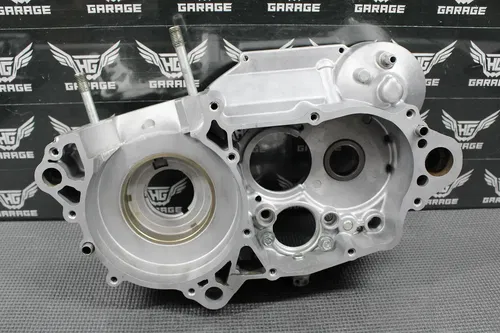2003 KAWASAKI KX250 OEM LEFT RIGHT ENGINE MOTOR CRANKCASE CRANK CASES BLOCK NICE