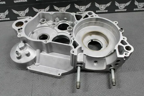 2003 KAWASAKI KX250 OEM LEFT RIGHT ENGINE MOTOR CRANKCASE CRANK CASES BLOCK NICE