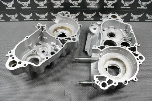 2003 KAWASAKI KX250 OEM LEFT RIGHT ENGINE MOTOR CRANKCASE CRANK CASES BLOCK NICE