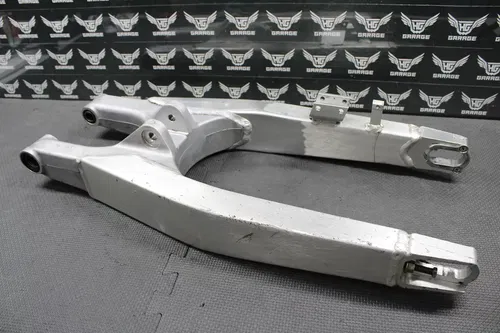 2002 2003 HONDA CR125R OEM SWINGARM SWING ARM REAR SUSPENSION 52200-KZ4-J40