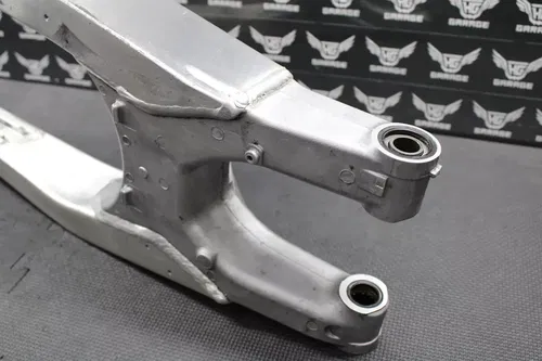 2002 2003 HONDA CR125R OEM SWINGARM SWING ARM REAR SUSPENSION 52200-KZ4-J40