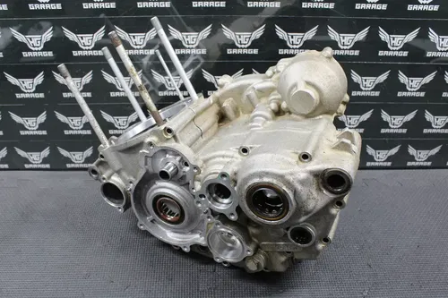 2011 2012 KTM 350 OEM LEFT RIGHT ENGINE MOTOR CRANKCASE CRANK CASES BLOCK GOOD