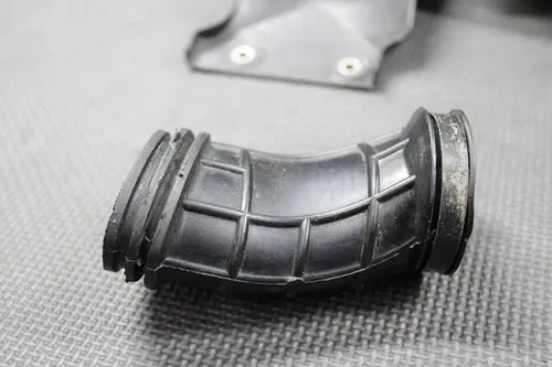 2005 YAMAHA TTR230 05-22 OEM AIRBOX AIR CLEANER FILTER BOX INTAKE BOOT