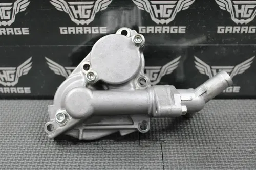 2022 KAWASAKI 17-22 KX250 KX250X OEM WATER PUMP HOUSING OIL FILTER COVER