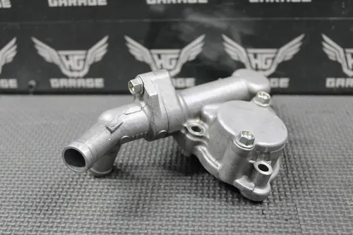 2022 KAWASAKI 17-22 KX250 KX250X OEM WATER PUMP HOUSING OIL FILTER COVER