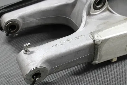 2000 SUZUKI 00-07 DRZ400 DRZ400E OEM SWINGARM SWING ARM SUSPENSION 61000-29F00
