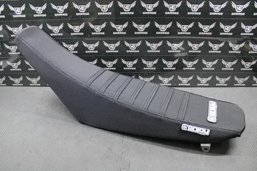 2002 2003 HONDA CR125R CR250R OEM SEAT SADDLE FOAM PAN ENJOY BLACK GRIPPER COVER