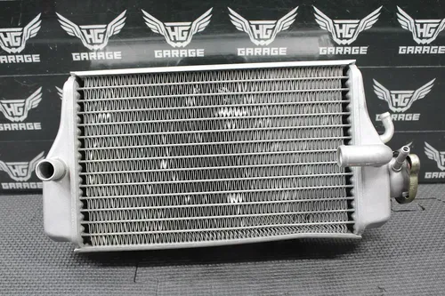 2002 2003 HONDA CRF450R OEM RIGHT FILL SIDE ENGINE COOLER RADIATOR 19010-MEB-631