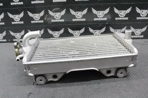2002 2003 HONDA CRF450R OEM RIGHT FILL SIDE ENGINE COOLER RADIATOR 19010-MEB-631