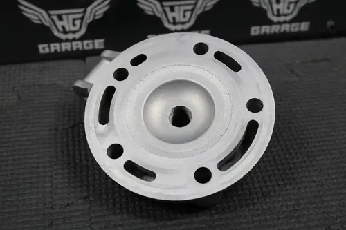 2005 YAMAHA YZ125 OEM ENGINE MOTOR CYLINDER HEAD COVER CAP DOME 1C3-11111-01-00