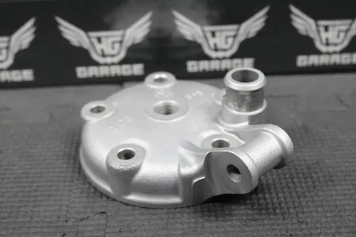 2005 YAMAHA YZ125 OEM ENGINE MOTOR CYLINDER HEAD COVER CAP DOME 1C3-11111-01-00