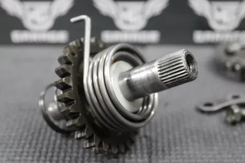 2006 SUZUKI RM125 OEM KICKSTART KICK START SHAFT W IDLER GEAR 26211-27C02