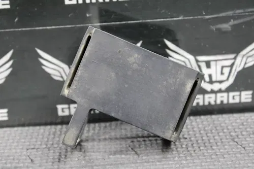 2003 HONDA 96-04 XR400R OEM ECU CDI RUBBER BOOT FRAME HOLDER MOUNT 30401-KCY-670