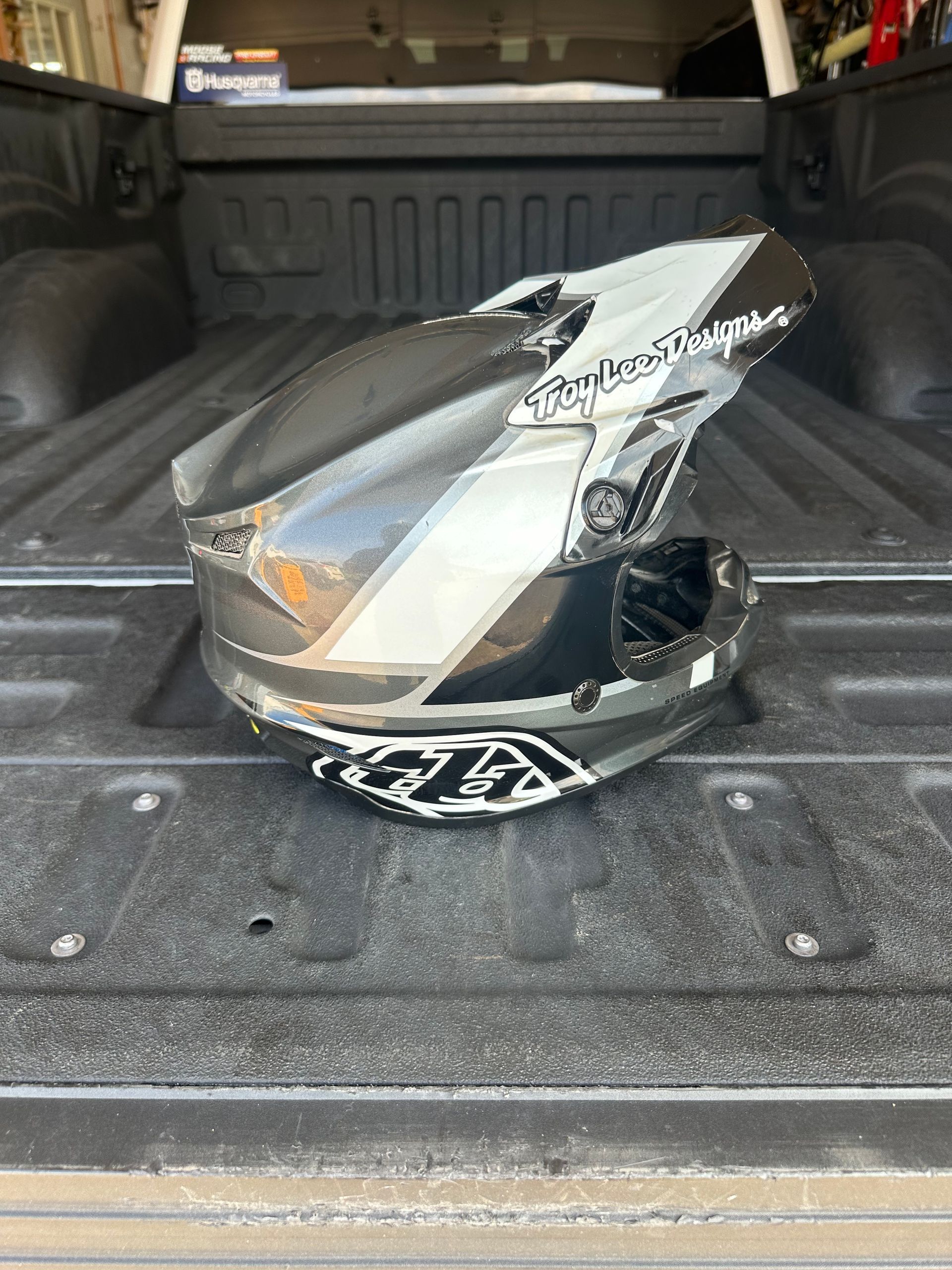 Troy Lee Designs SE4 Composite 