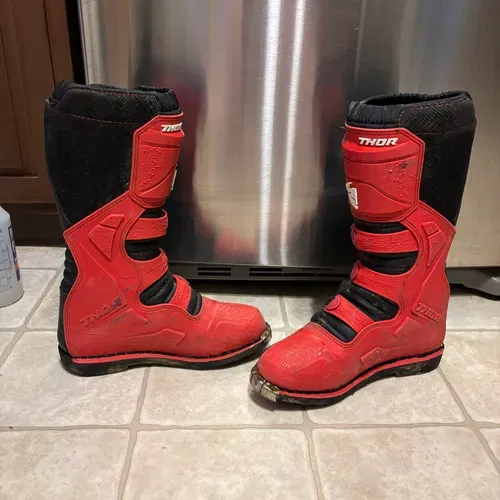 Thor Blitz Boots