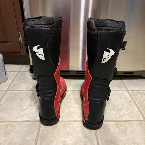 Thor Blitz Boots