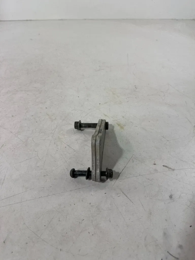 2001-2005 YAMAHA YZ250F ENGINE MOUNTS BRACKETS OEM 5NL-21415-00-00