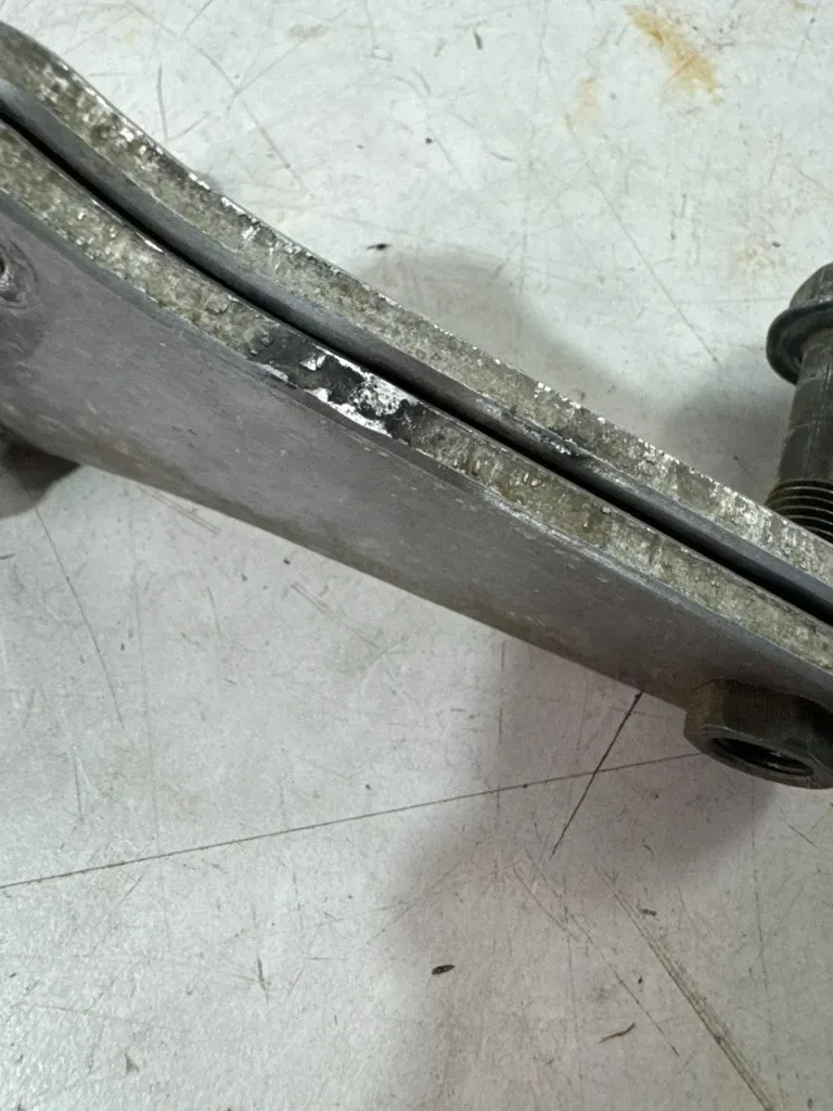 2001-2005 YAMAHA YZ250F ENGINE MOUNTS BRACKETS OEM 5NL-21415-00-00