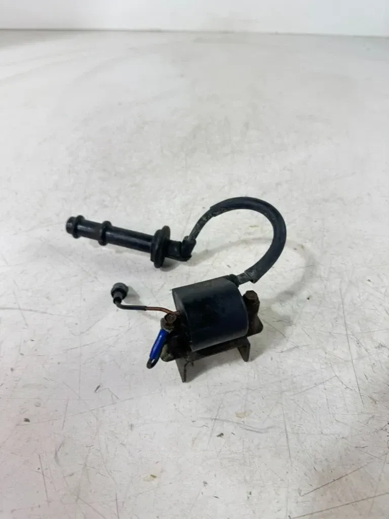 2004-2010 KAWASAKI KX250F OEM IGNITION COIL SPARK PLUG CAP 21121-0010 #17