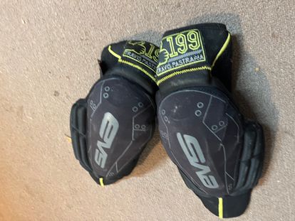 Youth Tp199 Knee Pads