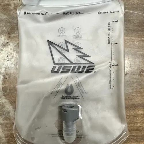 USWE Zulo 2L Hydration Hip Pack Fanny Pack
