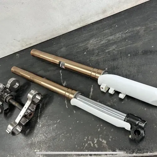Fast Ace Fork Kit W/ Pirhana Clamps