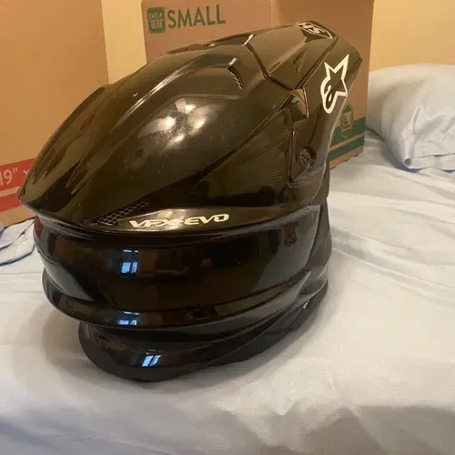 Shoei VFX-EVO Motocross Helmet - Size L - Black - Pre-owned, light use