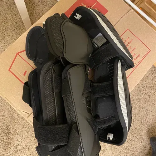 Titan Elbow Guard & Thor Tech Sector Knee Guard - Combo