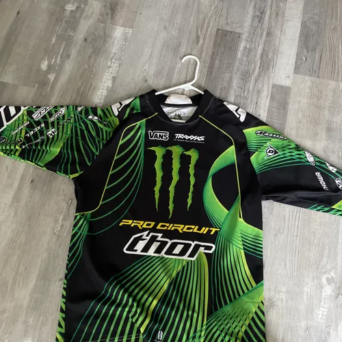 Monster Enegry Thor Gear Combo - Size M/30