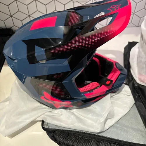 Helmet Fox V2