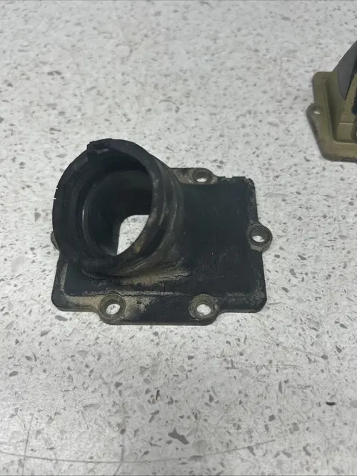 1998 95-98 Kawasaki KX250 KX 250 / Nice OEM REED CAGE VALVE WITH INSERT