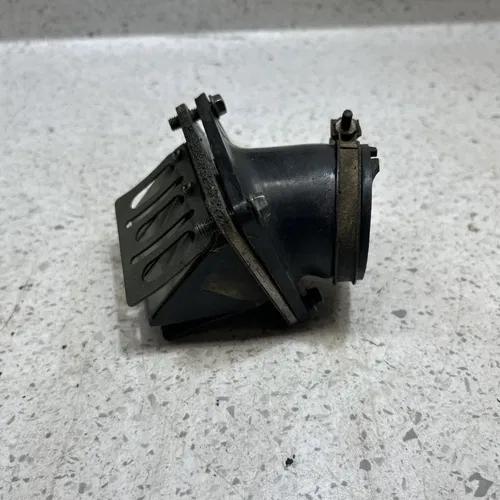 1996 Yamaha YZ250 YZ 250 / Nice REED CAGE VALVE WITH CARB BOOT
